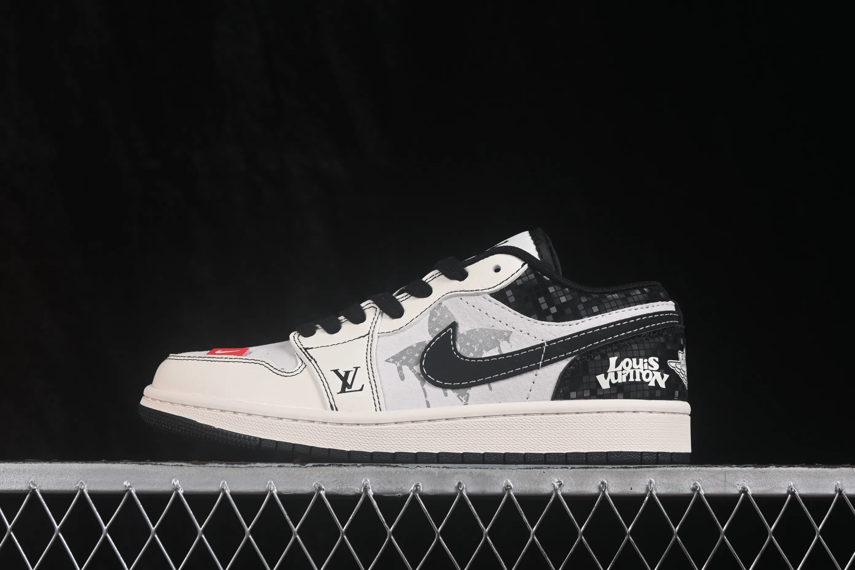 All categories Air Jordan Jordan series basketball shoes Air Jordan 1 Low High-end customized low-top sneakers Air Jordan 1 Low OG SP AJ1 Joe 1 joint model low-top cultural casual sneakers CW6688-105